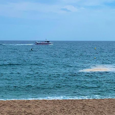 Kelly'S Beach Home โยเรตเดมาร์ ภายนอก รูปภาพ